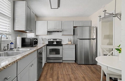Crestline Heights House | Beautiful Home off Acton, 5 Minutes to Summit, 280