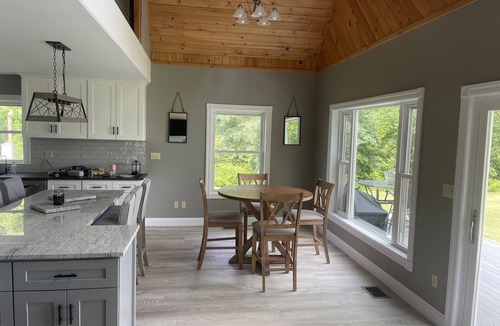 Chazy House | Beautiful Lake Champlain Getaway Sleeps 10-Chazy NY