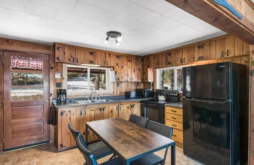 Newbury House | Beautiful lakefront Summer Lake House & Ski Cottage near Mt. Sunapee