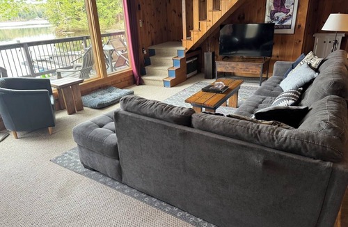 Newbury House | Beautiful lakefront Summer Lake House & Ski Cottage near Mt. Sunapee