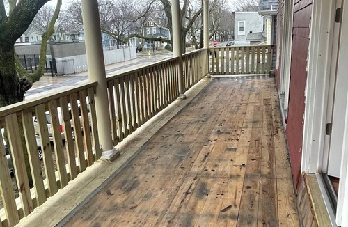 South Wedge Apartment | Beautiful Park ave area 2BR apt near downtown rochester w/parking w/d balconies
