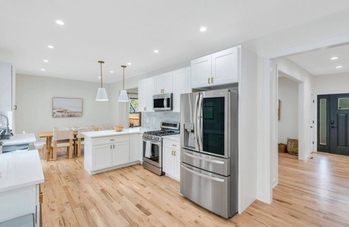 Hampton Bays House | Beautiful Vacation Home in Hampton Bays walking distance to Peconic Bay Beaches!