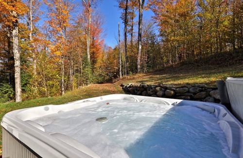 Killington House | Big Boulder at Killington – 2 Miles to Killington Base with Hot Tub, Sauna, and Views