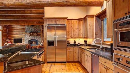 The Highlands House | Big Timber Lodge by Ski Country Resorts
