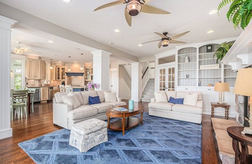 Lake Michigan Beach House | Blue Horizon Lakeside w/Private Beach