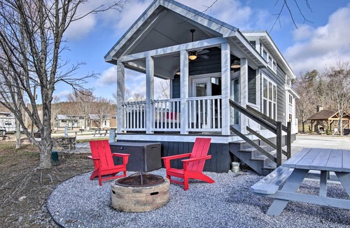 Morganton House | Blue Ridge Mountain Escape: Waterfront Tiny House!