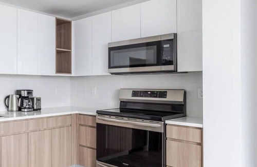 Firms Apartment | Blueground | Greenpoint, pool, nr East River
