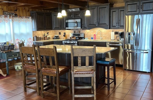 Blossvale House | Book your vacation now! Beautiful Oneida Lakefront home for All seasons.
