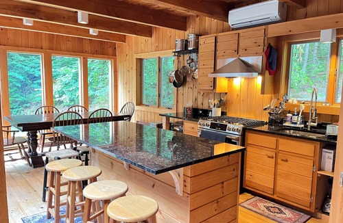 Hancock House | Breathtaking Post & Beam minutes from Jiminy Peak, Williamstown, Lenox & hiking