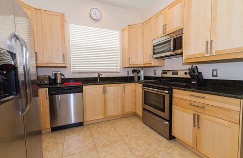Highlands Reserve Villa | ✨Bright & Spacious 4‑Bedroom Villa with Private Heated Pool—Minutes from Disney!