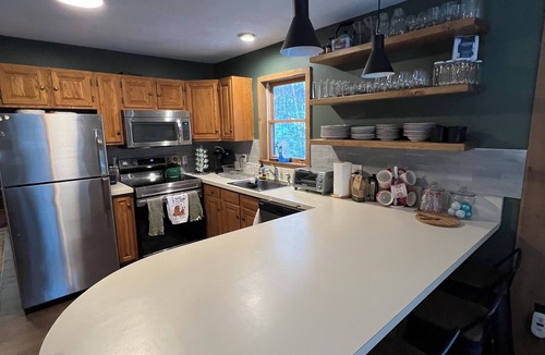Wilmington Cabin | Brookside 3 Level cabin with amenities near Mt Snow Ski - Fireplace 3 Full Baths