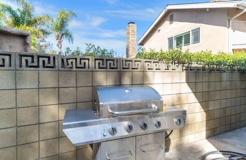 El Dorado House | CA4. Hot Tub, Mini Golf, Arcade & EV Charger