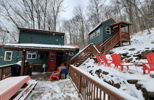 Town of Webb Cabin | Cabin and Bunkhouse over looking 1st Lake on a quite road.