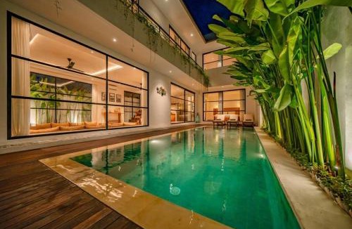 Berawa Villa | Casa Lumi - Luxury Villa Pool 5 minutes to Beach
