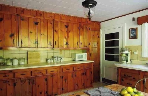 Shandaken Cabin | Catskills Cabin with Hot Tub near Hiking