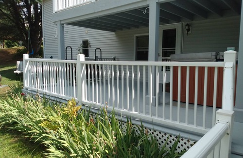 Williamstown Apartment | Central to VT skiing areas 5 minutes to I-89 , near VAST trails, near Norwich