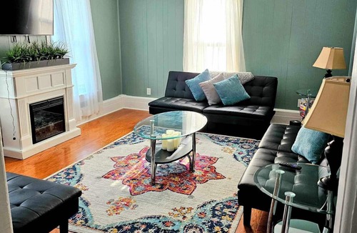 Seneca Falls House | Chapland House 4 Bdrm Getaway in FLX Wine Country