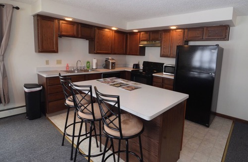 Conesus Apartment | Charming 2-bedroom apartment with WiFi, AC in lovely Conesus