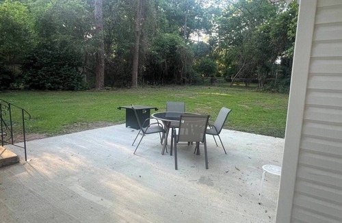 Mobile Cottage | Charming 3-bedroom cottage with WiFi, AC nears parks and shopping