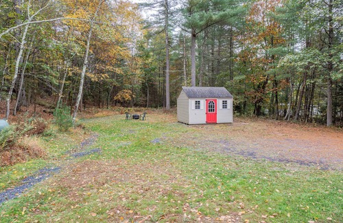 Cuddebackville House | Charming 3-bedroom house in tranquil Godeffroy with WiFi