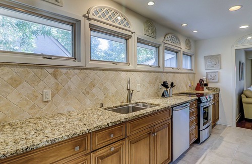 Sea Pines House | Charming 3 bedroom 3 1/2 bath home in beautiful Sea Pines.