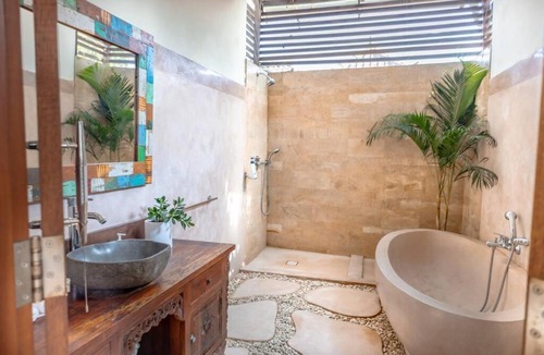 Sayan Villa | Charming Balinese Villa 2bed 2bath & Pool