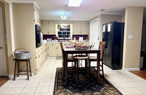 Bainbridge House | Charming, convenient, & affordable house near Flint. Sleeps 12 comfortably!