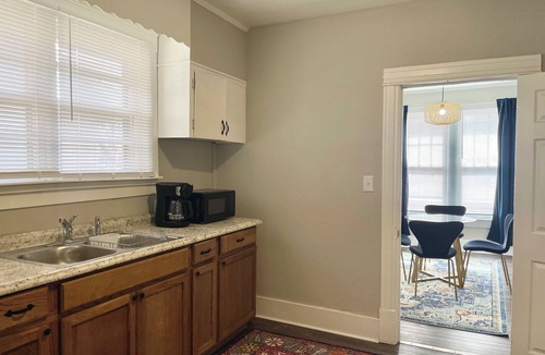 Florence House | Charming Florence Bungalow – 2BR, Fenced Yard, and Full Amenities