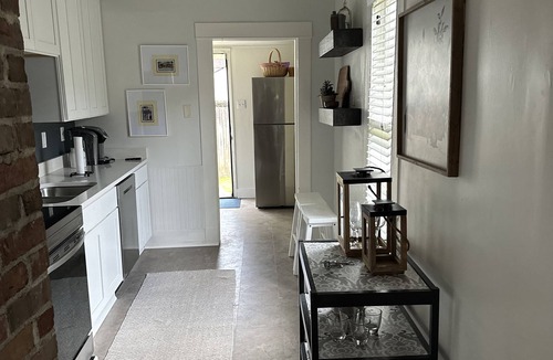 Mobile House | Charming Historic Midtown Home - top rental property in Mobile!