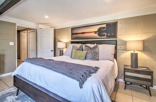 Clermont Apartment | Charming Lakefront Apt. Near Disney