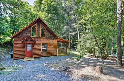 Murphy Cabin | Charming Murphy Cabin w/Porch - Near Hiking!