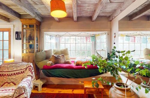 Calais House | Chic Group-Friendly Getaway! 8 Mi to Montpelier