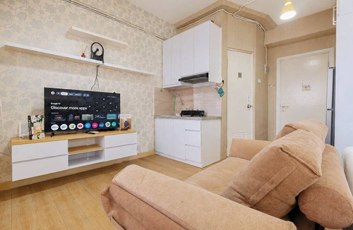 Jakarta Apartment | Classic And Restful Studio Room At Apartment Green Pramuka City