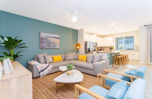 Four Corners House | Clean & Decor FREE Waterpark + FlowRider 1872