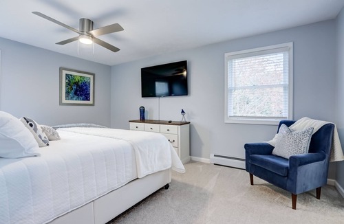 Brockport House | Clean, modern, updated 3 bedroom whole house in Brockport NY near the Erie Canal