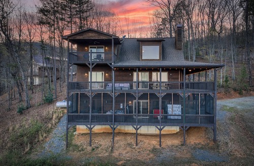 Indian Rock Springs Cabin | Cloud9 Retreat - Murphy, NC - Mountain Views - New Hot Tub
