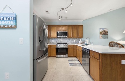 North Myrtle Beach House | Coastal Comfort Pet Friendly Barefoot Resort Villa