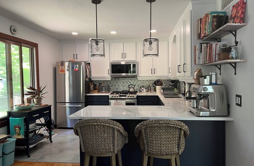 Hay Beach House | Coastal 3-bedroom house with pool, bocce court on Shelter Island