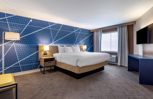 Castleton-on-Hudson Hotel | Comfort Inn & Suites East Greenbush - Albany