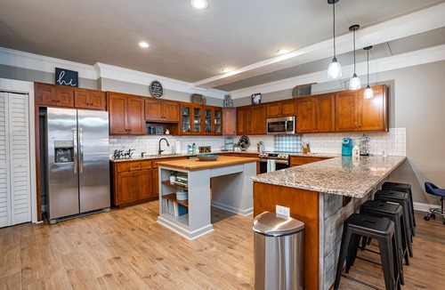 Laurens Cottage | Comfortable Cottage Downtown w/Fire Pit-Walk to Dining/Taproom/Coffee Shop