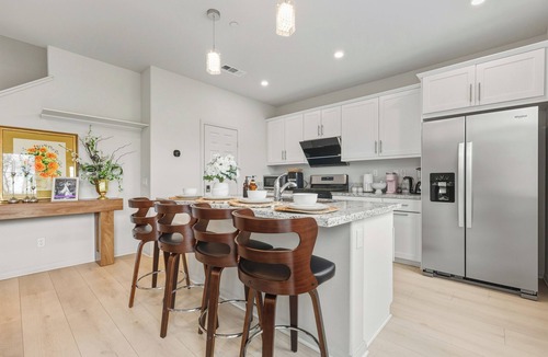 Westmont House | Comfortable Stay/Downtown Pomona Near 60 71 FWY