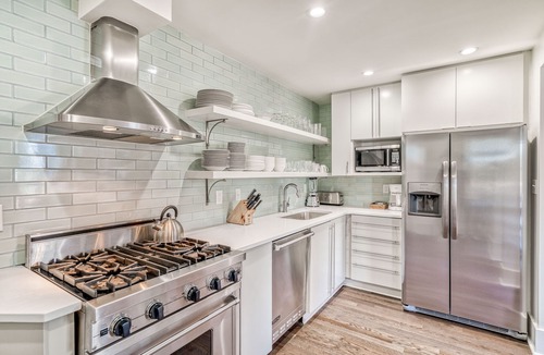 Rosemary Beach Condo | Coral at the Savannah - 2 BEDROOM ABOVE THE SUGAR SHACK! TOWN CENTER VIEWS