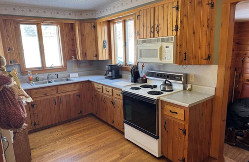 Brownington House | Cozy 3-bedroom home Brownington, VT-On VASA Trails - Near Lake Willoughby