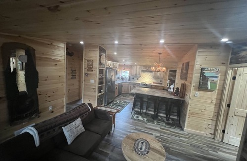 Broadalbin House | Cozy cabin with 165ft private beach area - on The Great Sacandaga Lake.