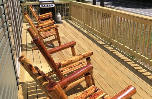 Town of Webb Ski Chalet | Cozy Chalet in walking distance into Old Forge and Water Park. With A/C