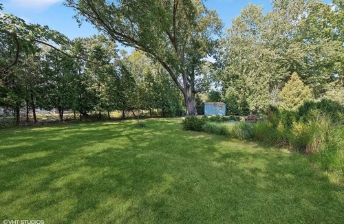 Grand Beach Cottage | Cozy pet-friendly cottage near Lake Michigan