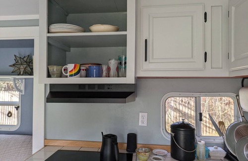 Bristol House | Cozy Tiny Home in charming Bristol VT, close to skiing, hiking, swimming holes