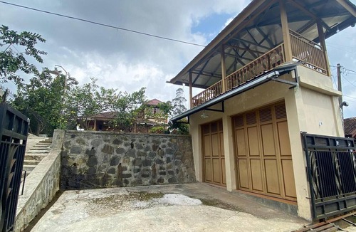 Pangalengan Villa | Cozzy Villa Family Pak Ed Pangalengan