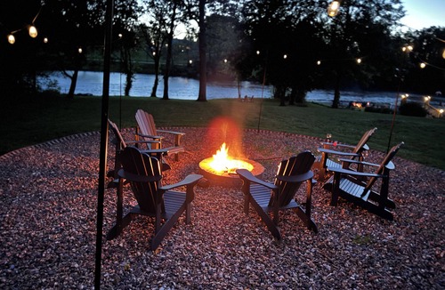 Wallkill Apartment | Create Memories at our Modern Waterfront 1 BR Apartment: Hike, Sip Wine, Relax!