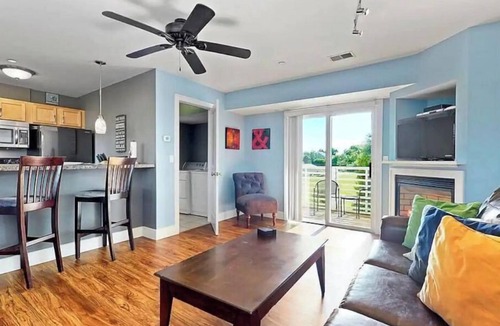 Allegan County House | Cute condo with pool ideal for spring and summer fun